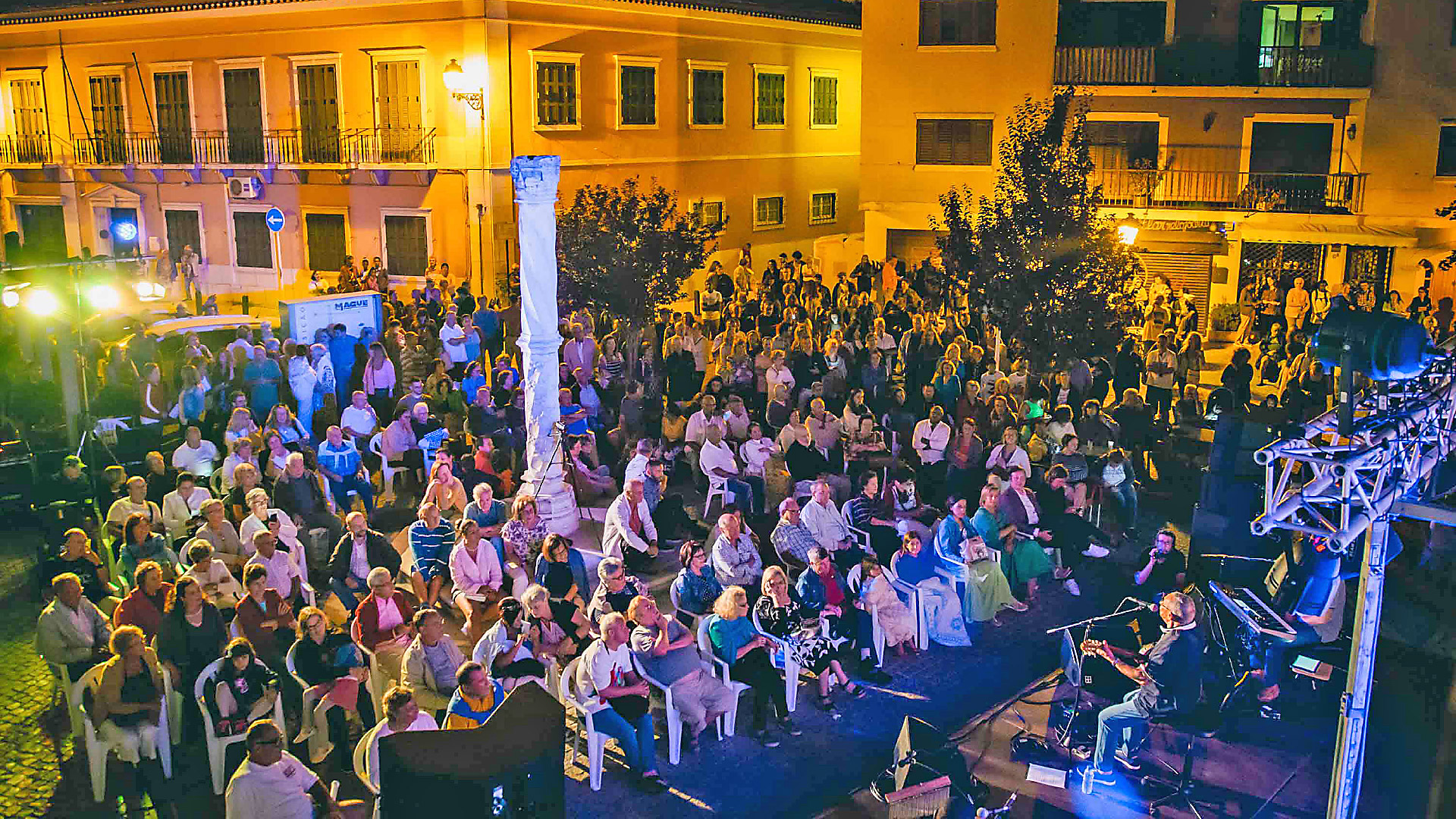 Músico cabo-verdiano Dany Silva encerra festival "Noites no Largo do Pelourinho 2022"