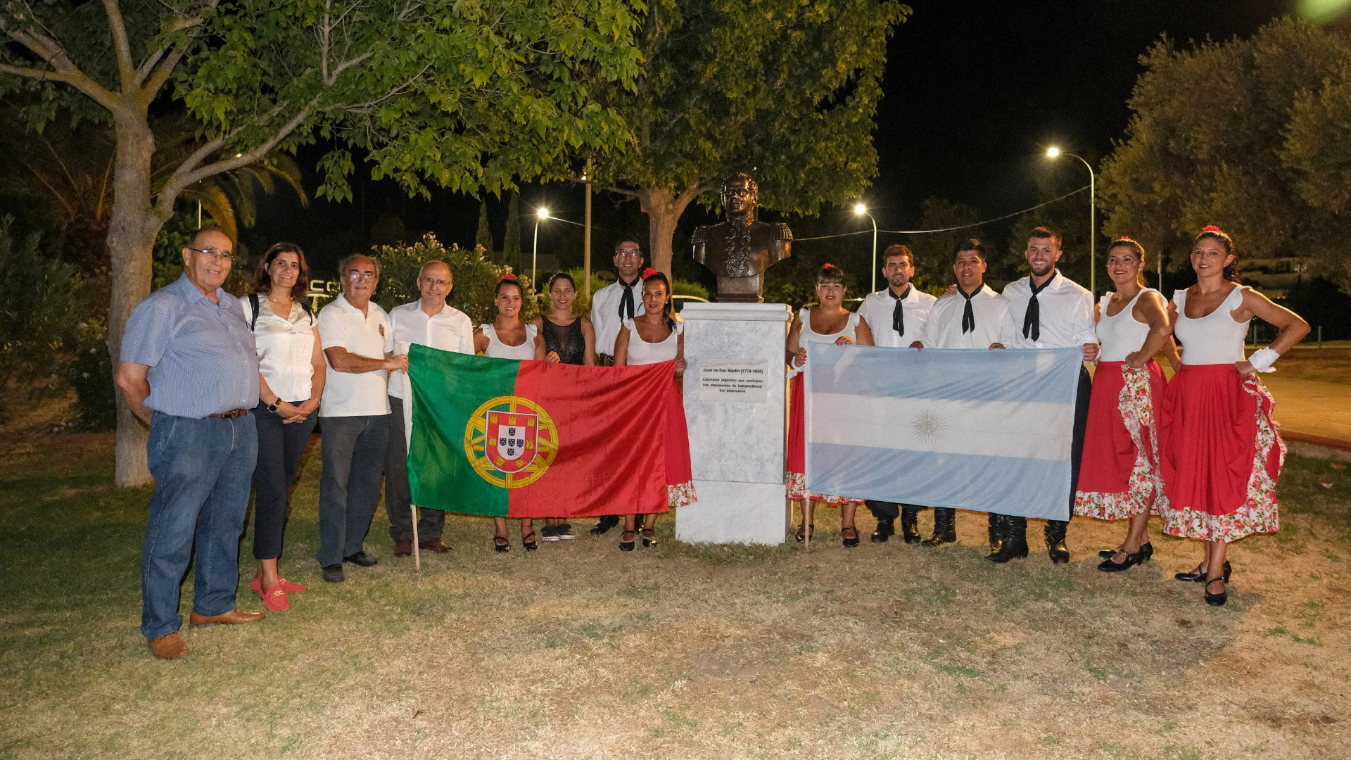 Libertadores Simón Bolívar e José De San Martín “Reencontram-Se”