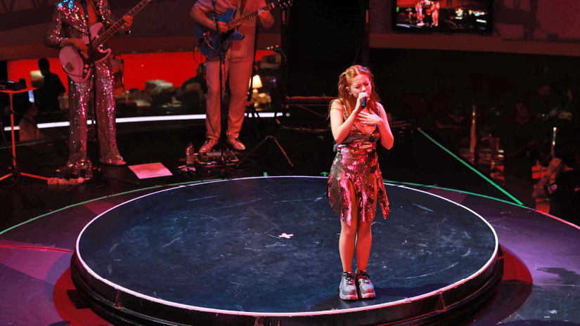Bárbara Tinoco Encanta no Casino Lisboa com Estreia de 'Bichinho'