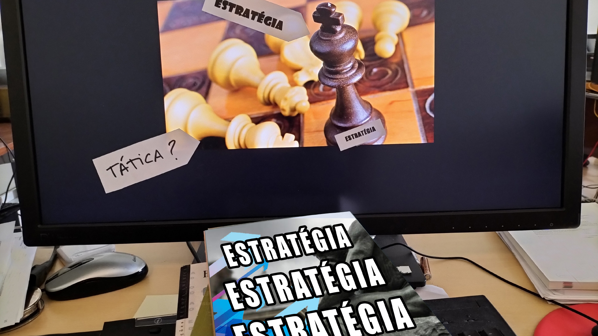 Ah, pois e tal… a estratégia